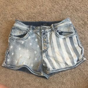 Women’s jean shorts